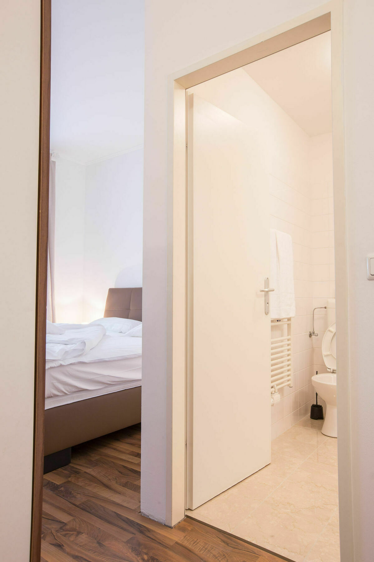 Grand Central Station Apartments I Contactless Check-In Vienna Luaran gambar