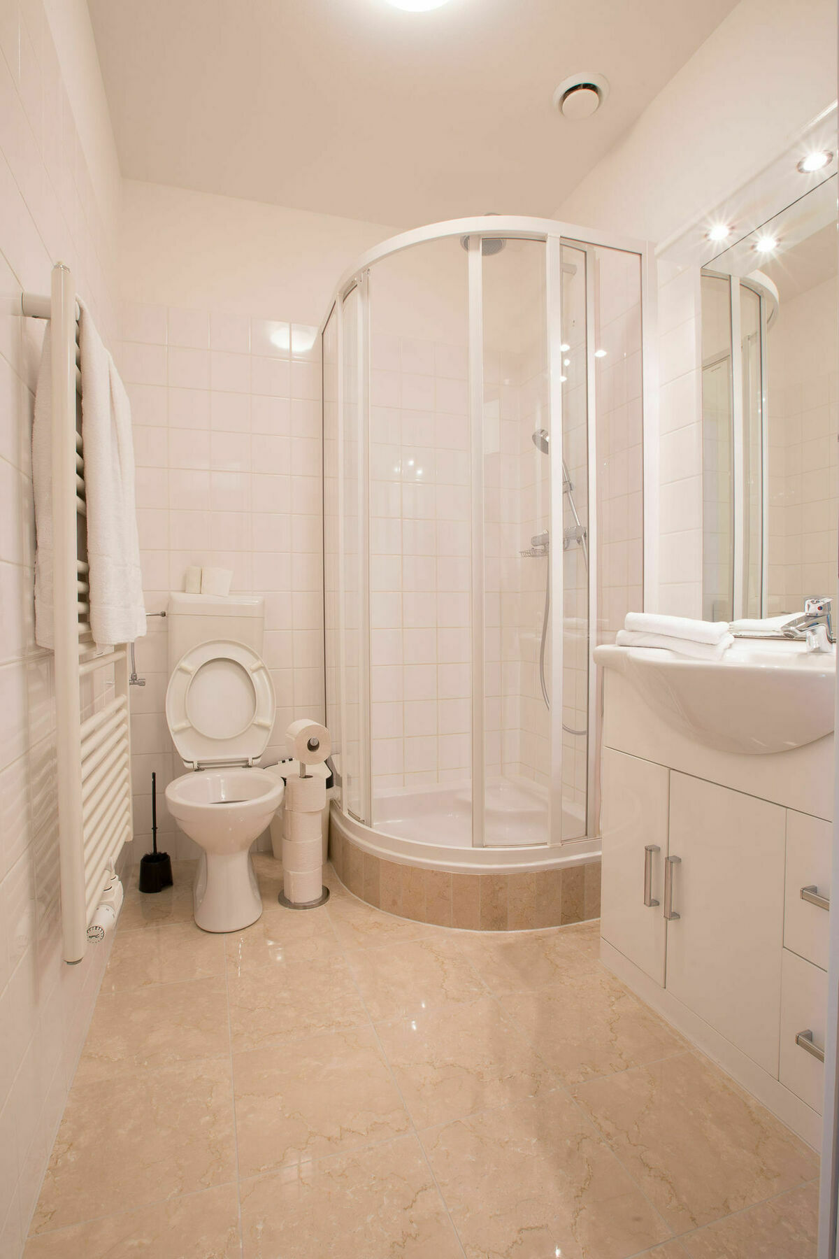 Grand Central Station Apartments I Contactless Check-In Vienna Luaran gambar